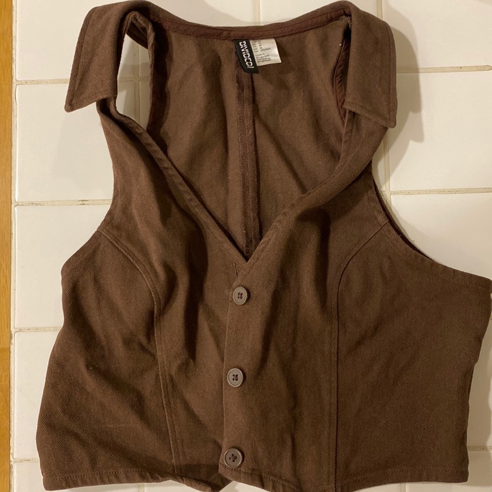 Brown jean jacket no sleeves